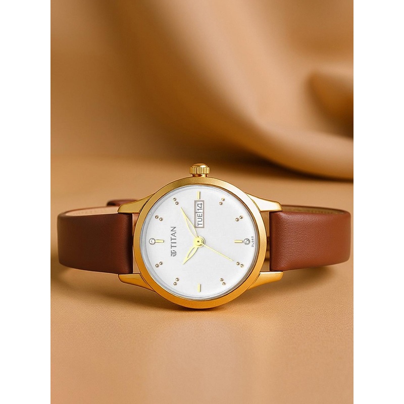 Titan Women White Brass Dial & Brown Leather Straps Analogue Watch 2656YL01