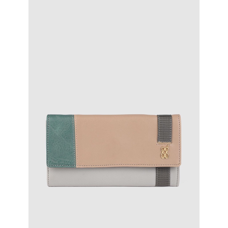 Baggit Women Grey & Beige Colourblocked LWXE TOXIC E LARK Three Fold Wallet