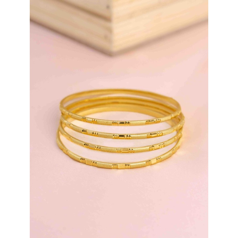 Zeraki Jewels Set Of 4 Gold Plated Textured Bangle