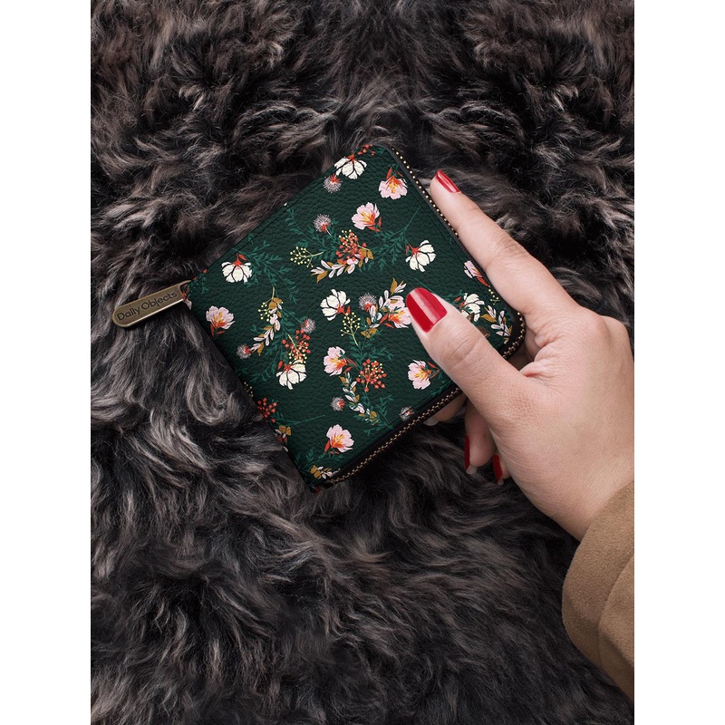 DailyObjects Women Green & White Printed Zip Around Wallet