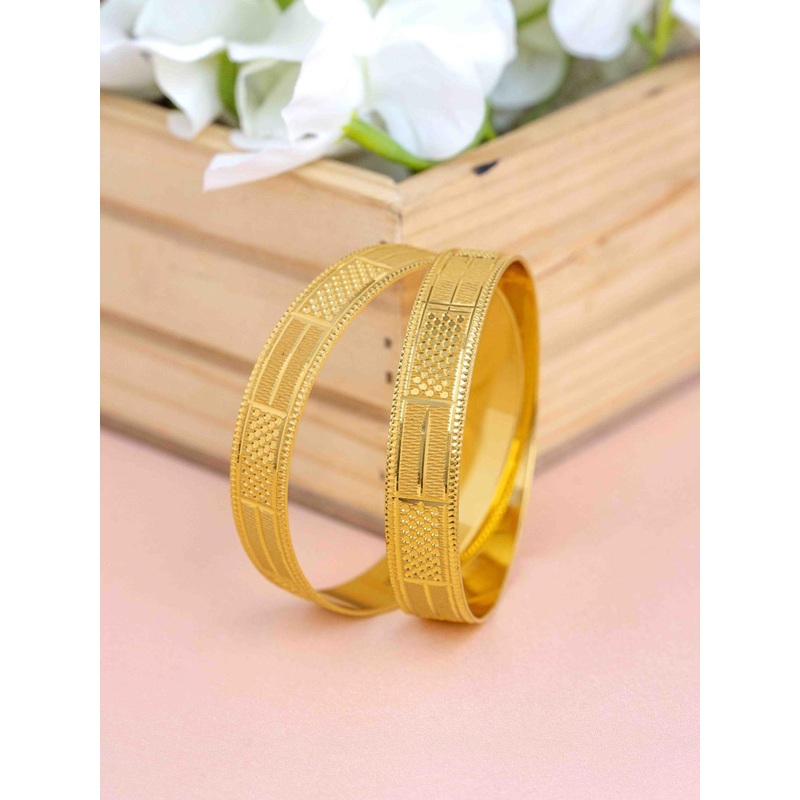 Zeraki Jewels Set Of 2 Gold Plated Varnika Bangles