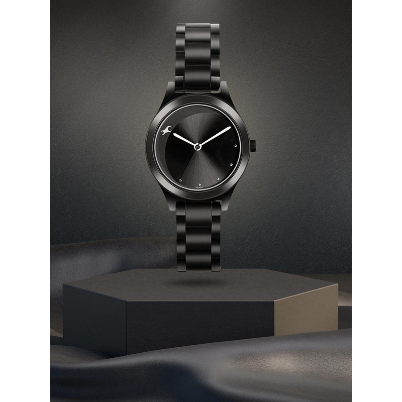 Fastrack Women Round Dial Water Resistance Analogue Watch 6268NM01