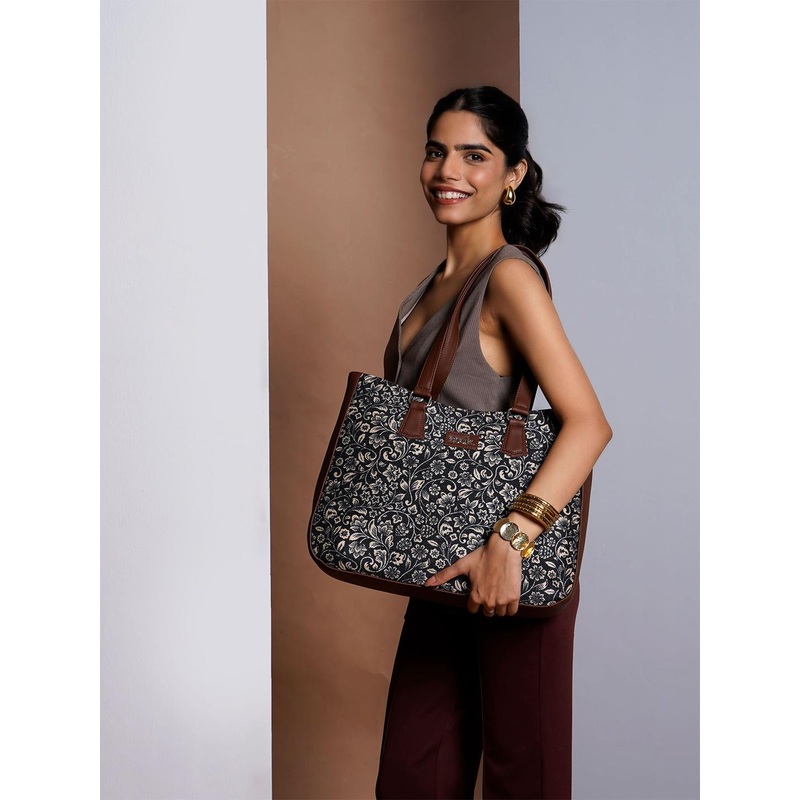 ZOUK Women Floral Printed Structured Tote Bag