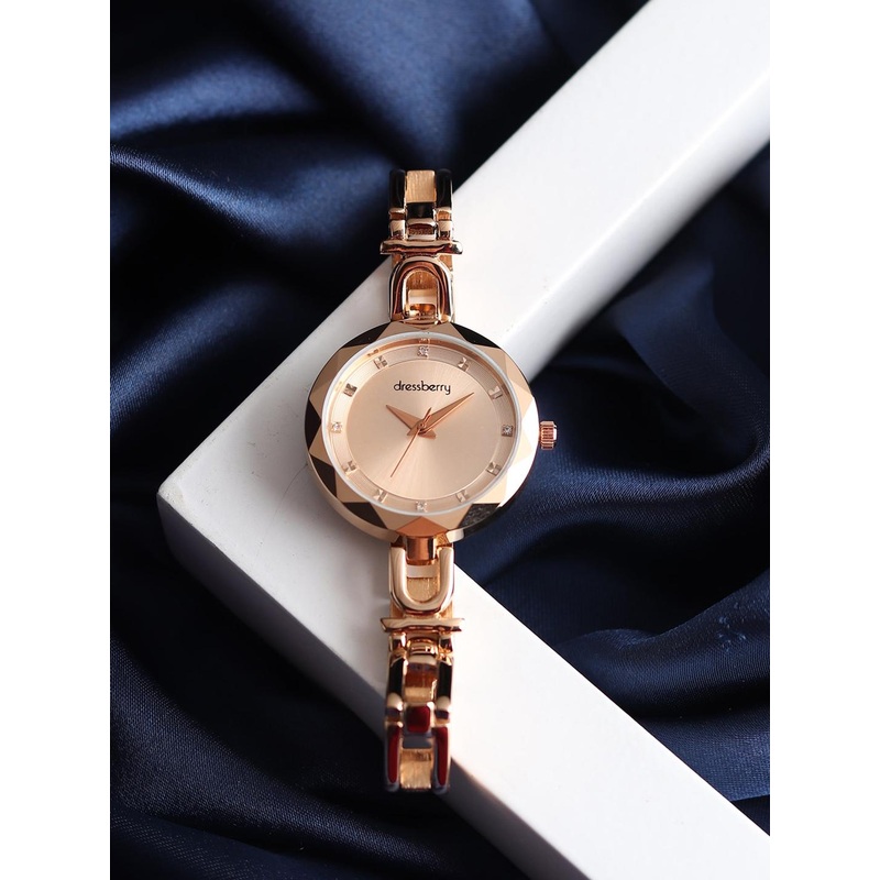 DressBerry Women Rose Gold-Toned Dial & Bracelet Style Straps Analogue Watch HOBDB-110