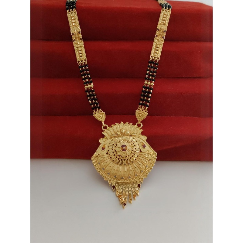 niva fashion Gold-Plated Brass Artificial Stones & Beads Mangalsutra