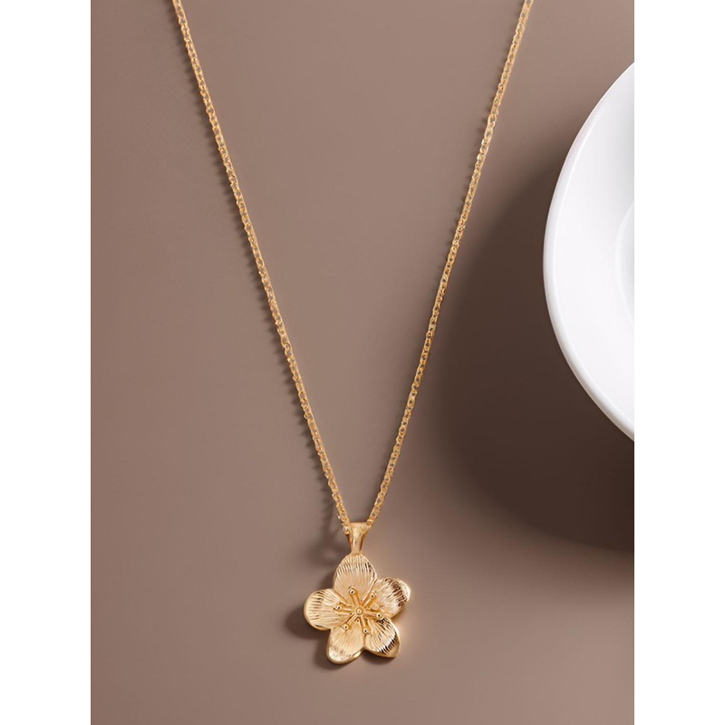 Accessorize Floral-Shaped Pendant With Chain