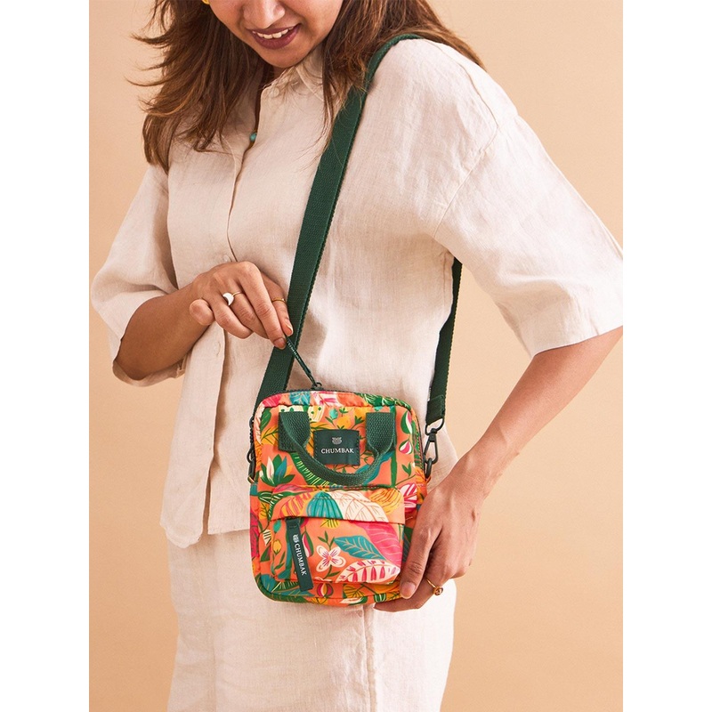 Chumbak Oversized Structured Handheld Bag with Tasselled