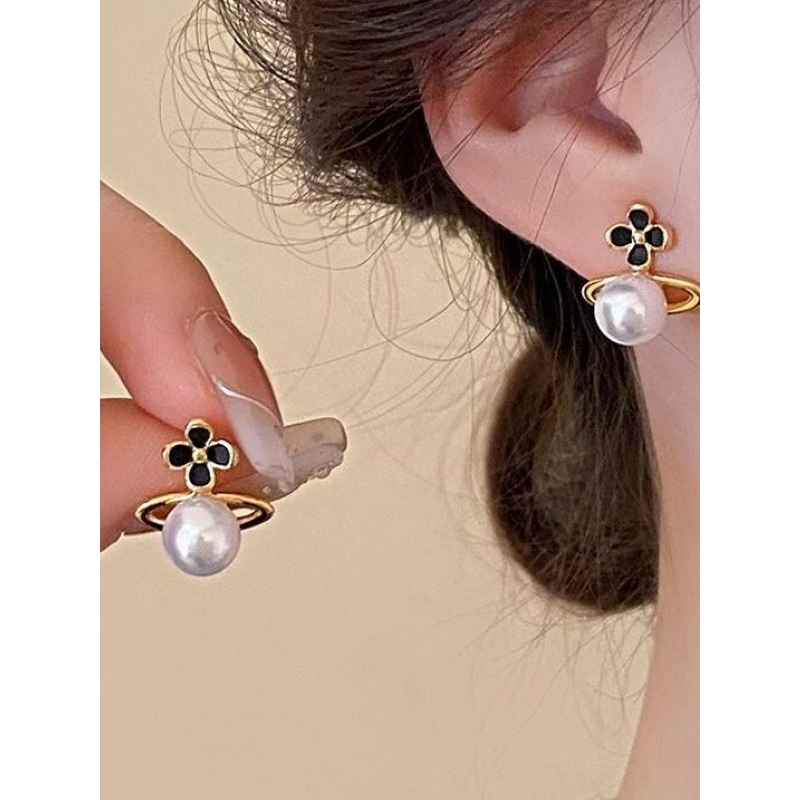 AKISON JEWELS Women Black & White Gold Plated Studs Earrings