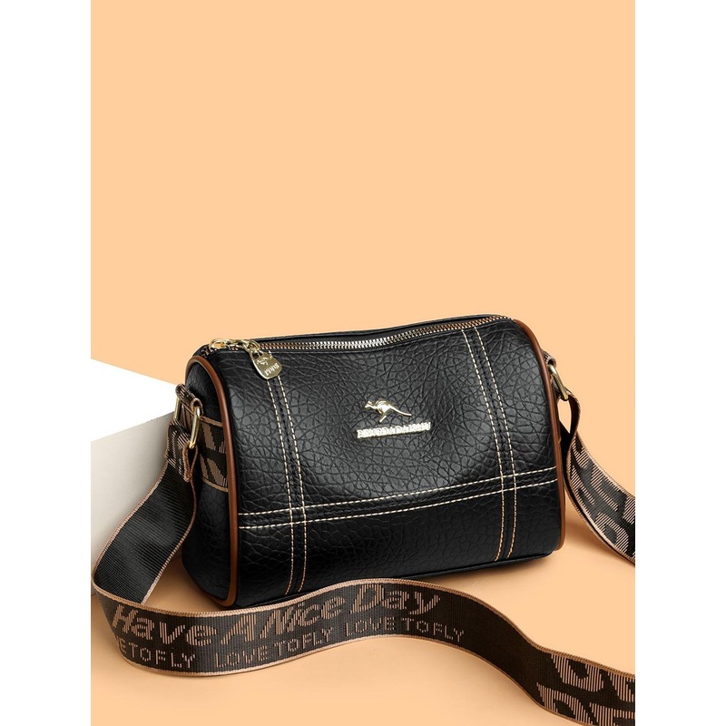 Diva Dale Women Textured Baguette Sling Bag