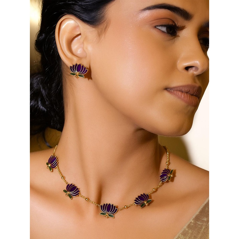 DressBerry Gold-Plated Lotus Shaped Enamelled Neckalce & Earring Jewellery Set