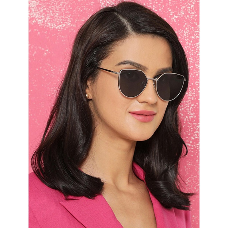 Vincent Chase by Lenskart Women Cateye Sunglasses with Polarised and UV Protected Lens 139364
