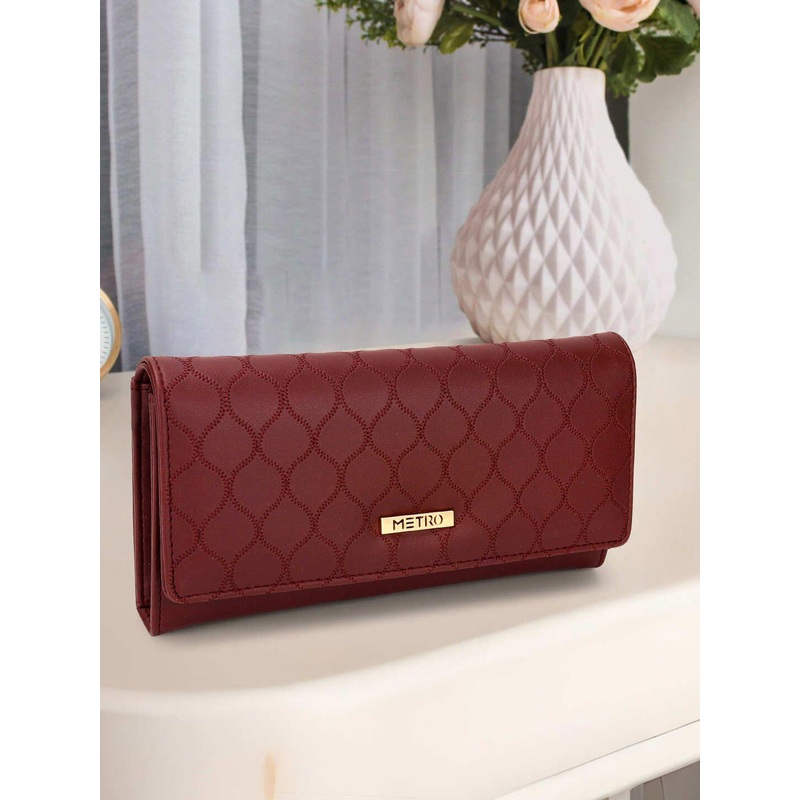 Metro Women Textured Envelope
