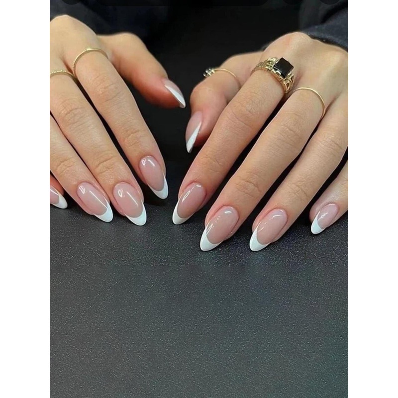 The Pink Truck Set Of 24 Reusable Artificial Nails – Almond Design