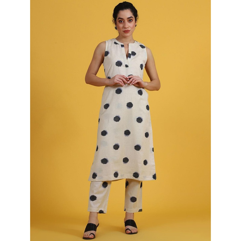 W Polka Dots Printed Mandarin Collar Sleeveless Straight Kurta With Trouser