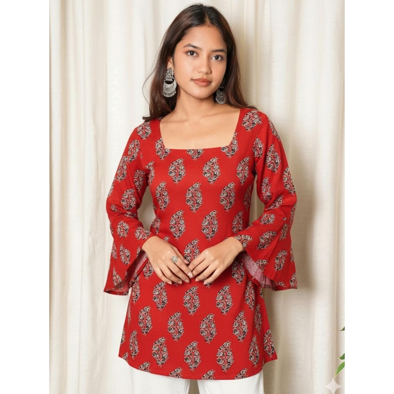 Aaghnya Floral Printed Flared Sleeves Square Neck Indie Prints Straight Short Kurta