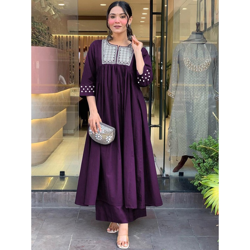 BAESD Women Embroidered Regular Thread Work Kurta with Palazzos