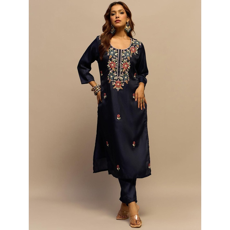House of Pataudi Women Floral Embroidered Kurta with Trouser & Dupatta