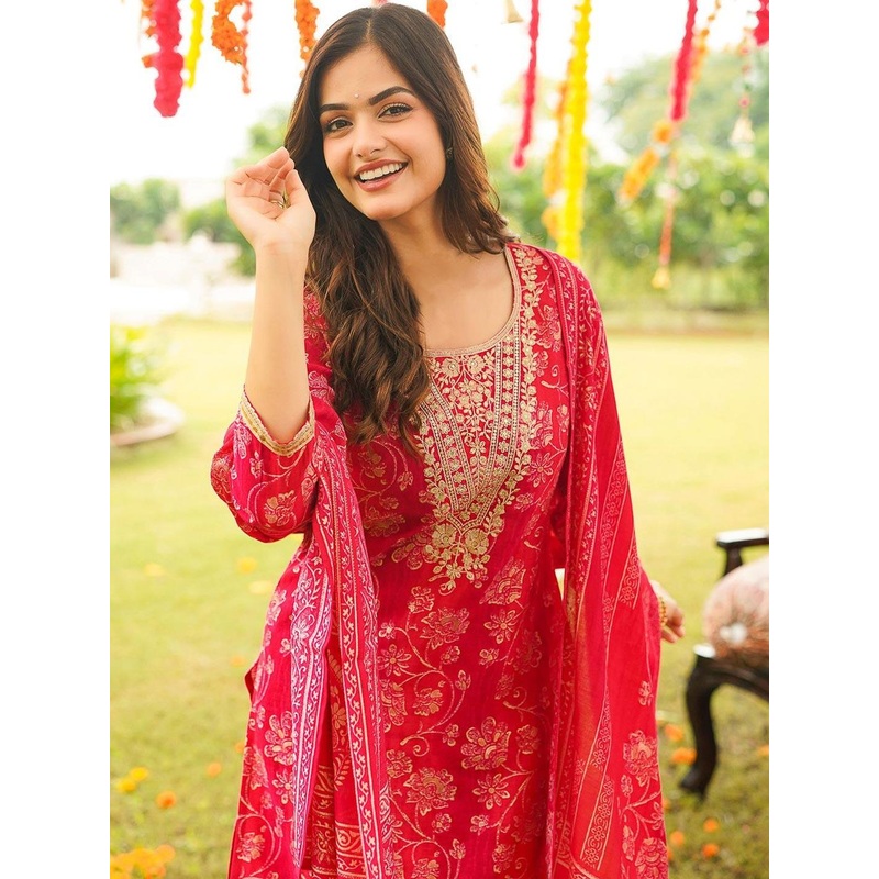 AHIKA Floral Printed Round Neck Straight Kurta With Trousers & Dupatta