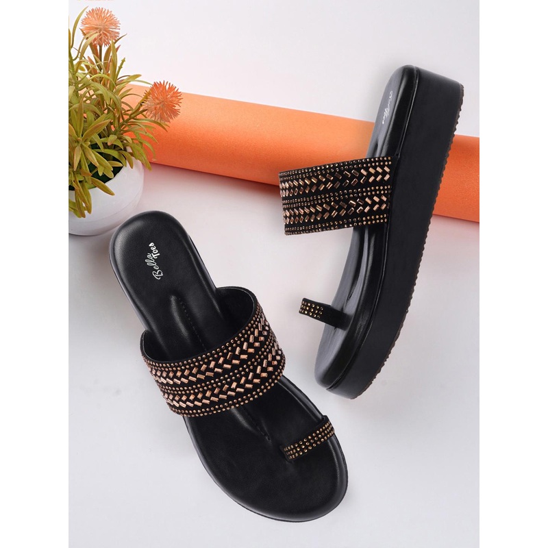 Bella Toes Women Ethnic Embellished Platform Heel Sandals