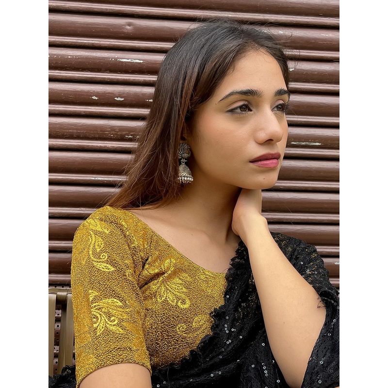 Bindigasm’s Advi Self-Design Stretchable Saree Blouse