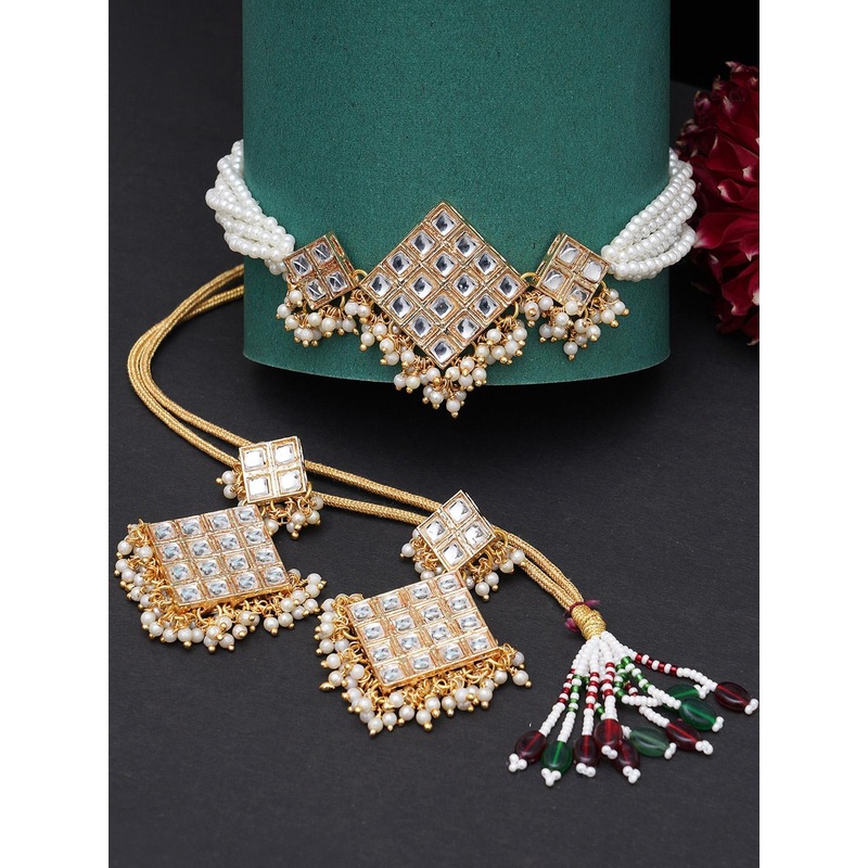 KARATCART Gold-Plated & White Kundan & Beaded Choker Jewellery Set