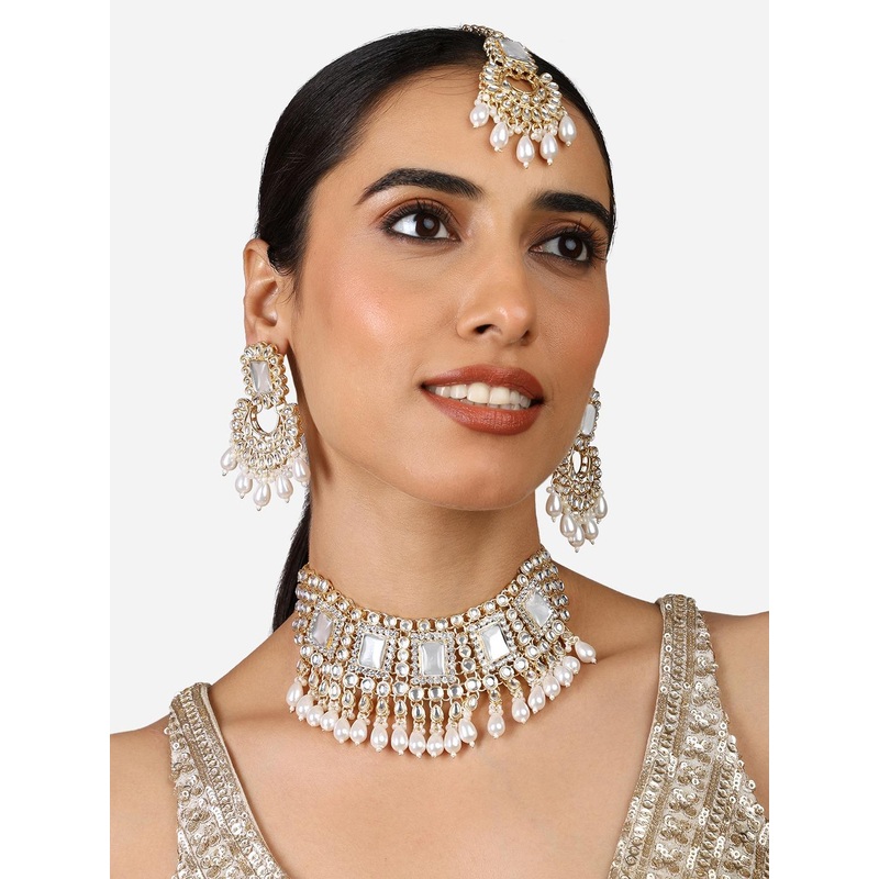 Zaveri Pearls Gold Plated Kundan Studded & Beaded Jewellary Set
