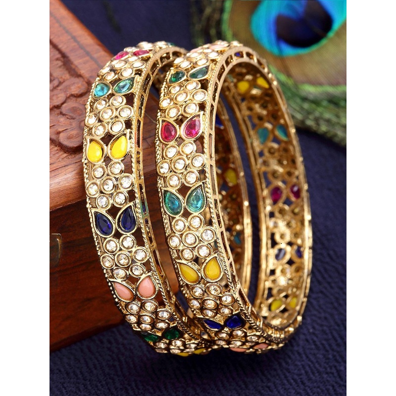 KARATCART Set of 2 Antique Gold-Plated Kundan Studded Bangles