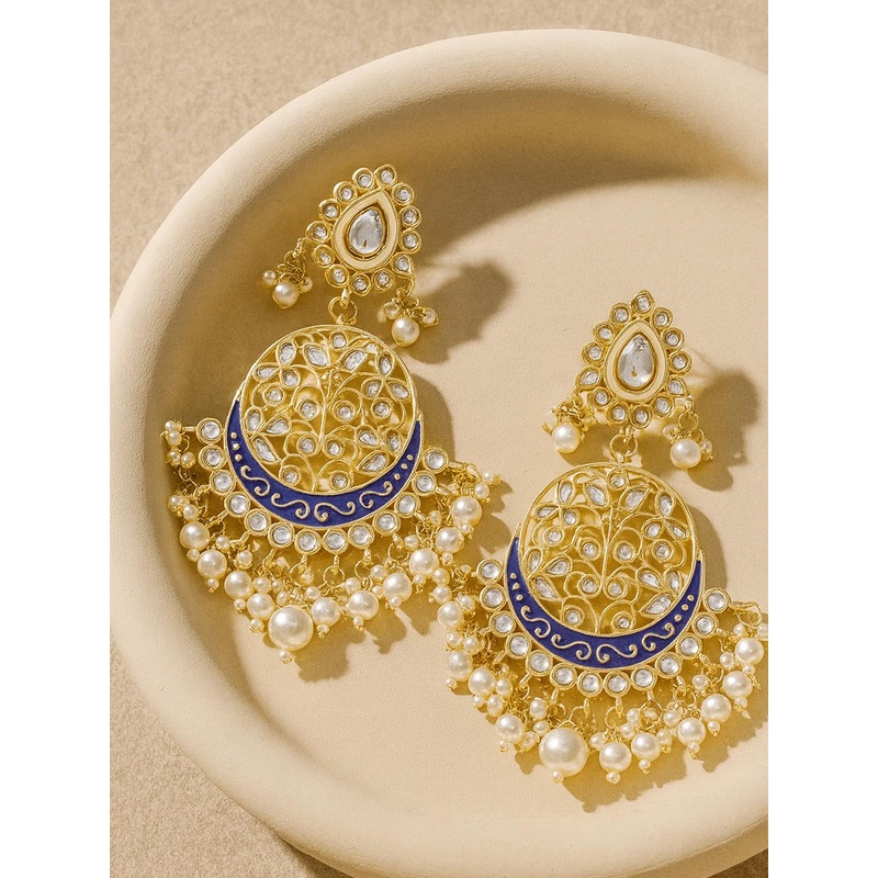 KARATCART Blue & White Gold-Plated Pearl Classic Chandbalis Earrings