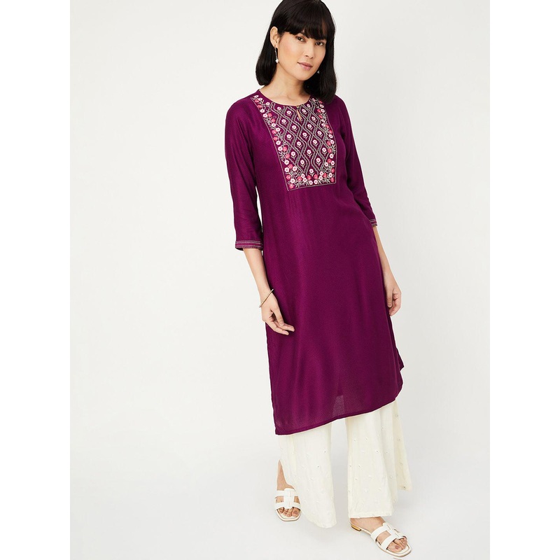 max Embroidered Thread Work Straight Kurta