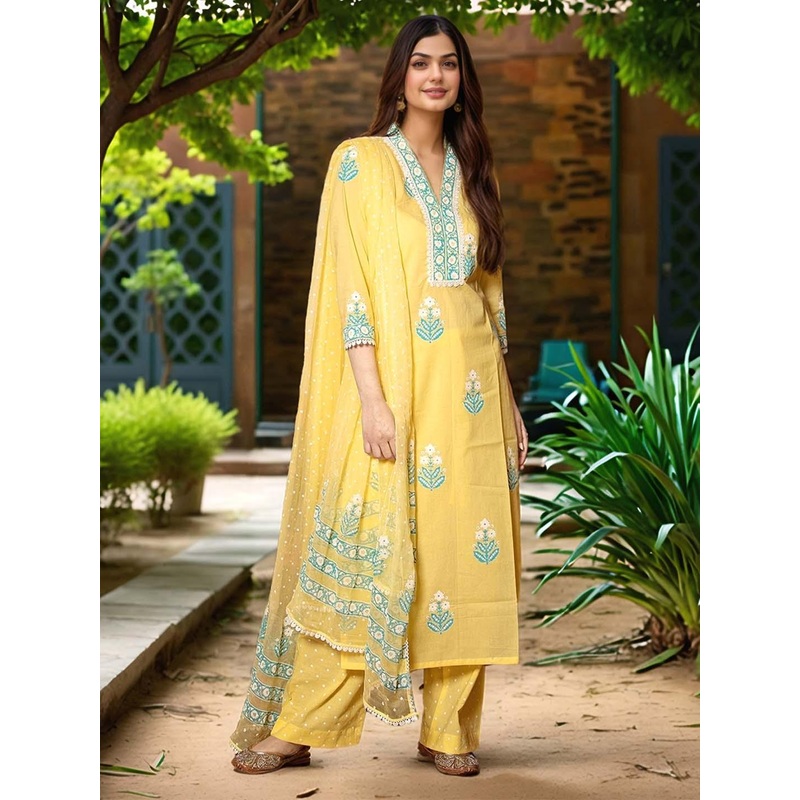 Aaghnya Women Floral Printed Kurta with Palazzo & Dupatta