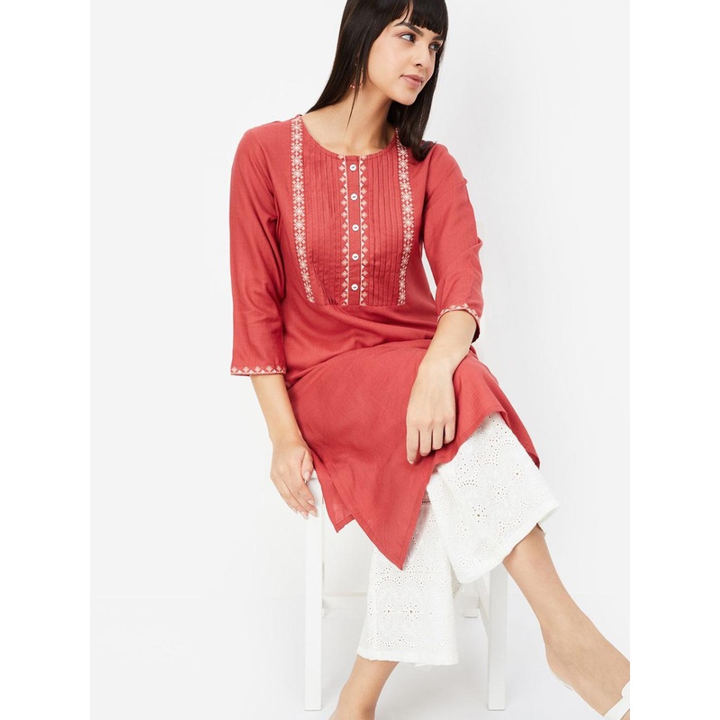 max Floral Yoke Design Thread Work Straight Kurta