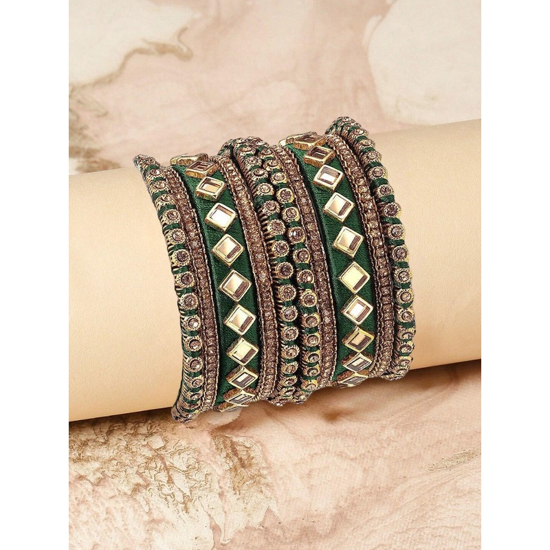 OOMPH Set Of 18 Kundan Studded Chuda Bangles