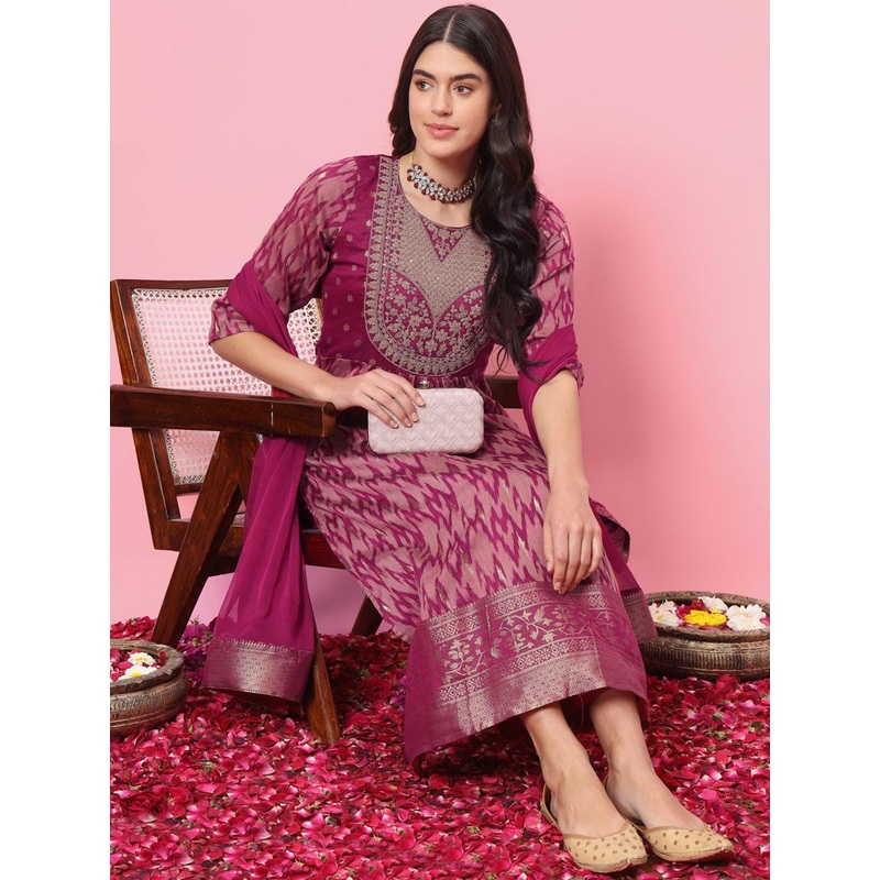 VredeVogel Women Floral Embroidered Regular Kurta with Trousers & Dupatta