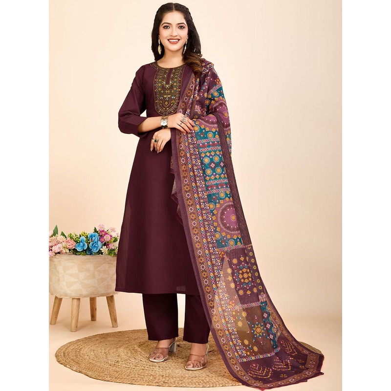 Women Basket Women Floral Printed Regular Kurta with Trousers & With Dupatta