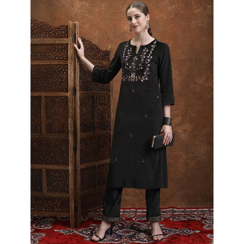 Vishudh Black Floral Embroidered Thread Work Straight Kurta
