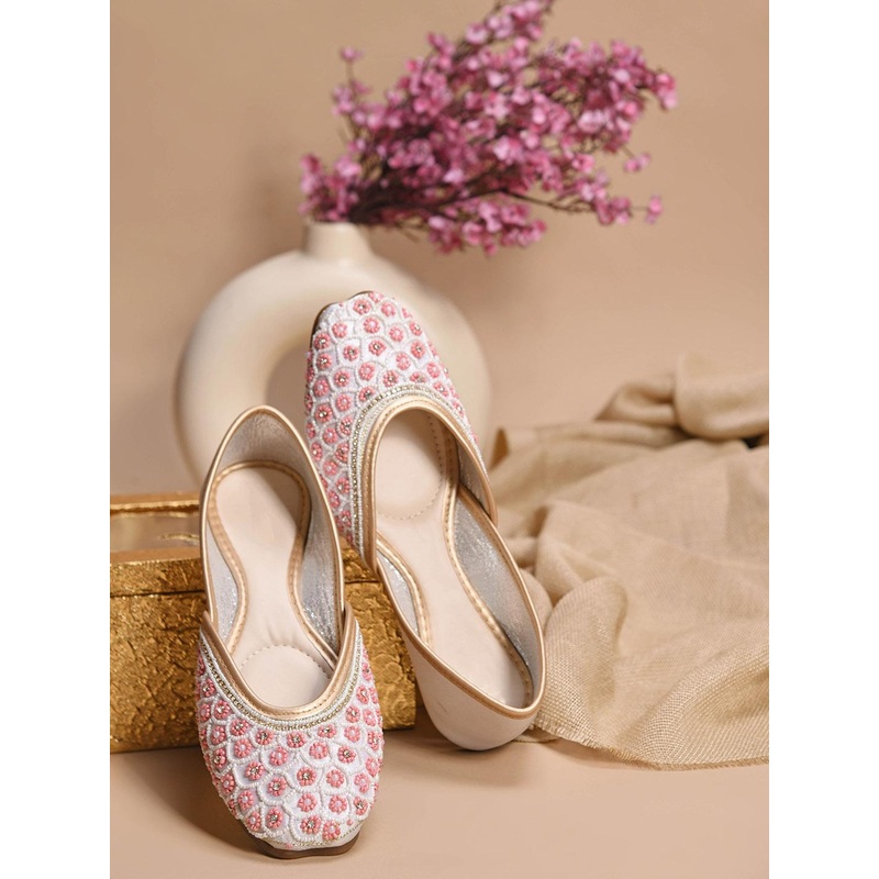 Froh Feet Women Square Toe Embellished Ethnic Mojaris