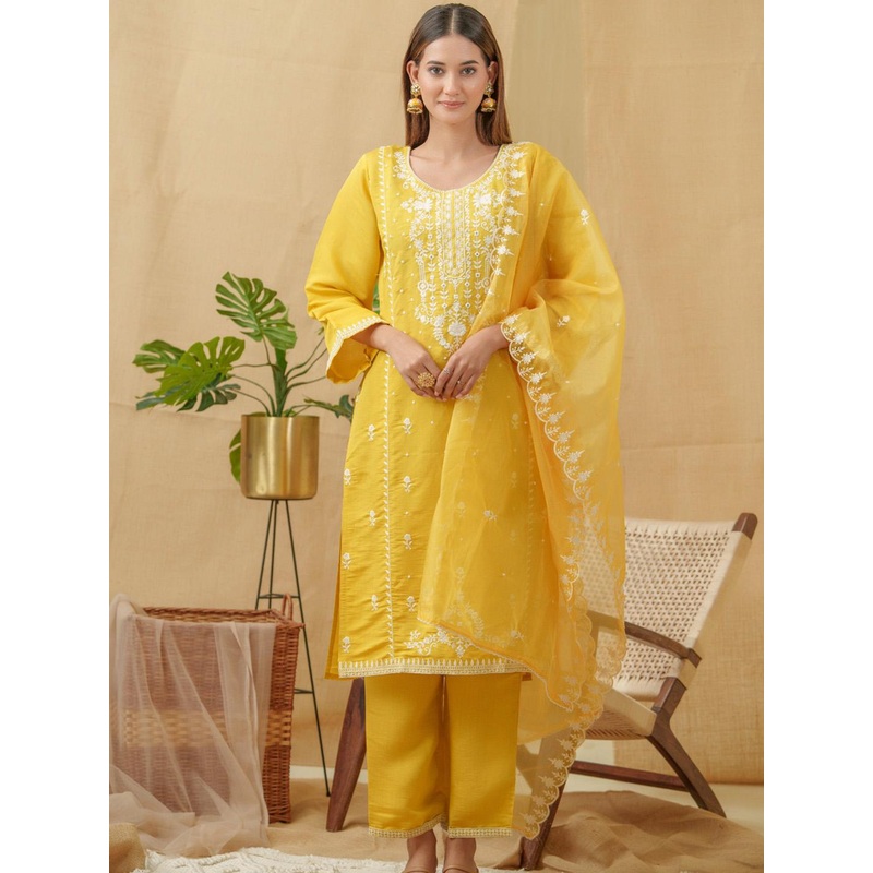 House of Pataudi Floral Embroidered Straight Kurta With Trousers & Dupatta