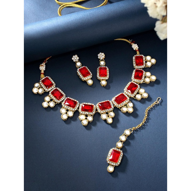 Peora Gold Plated Kundan Studded Traditional Jewellery Set