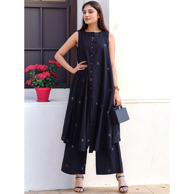 Aaghnya Ethnic Motifs Printed A Line Kurta Sleeveless with Palazzos
