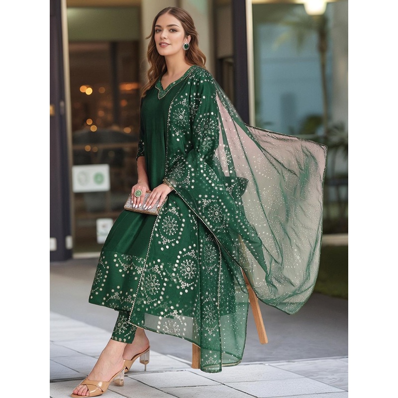 Aaghnya Women Printed Kurta Set