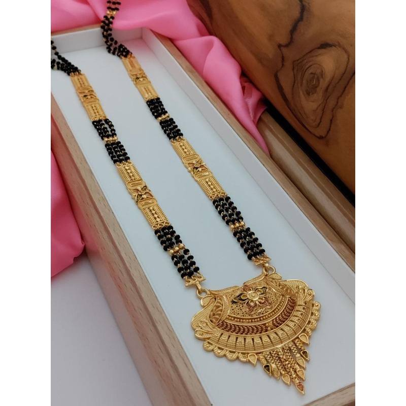 niva fashion Gold-Plated Artificial Beads Mangalsutra