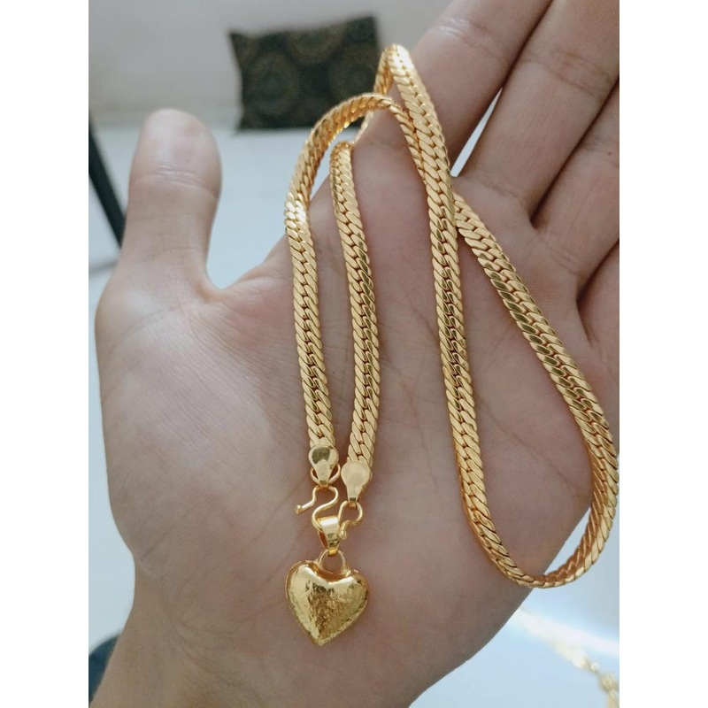 goticreation Brass Gold-Plated Chain & Heart shape pendent