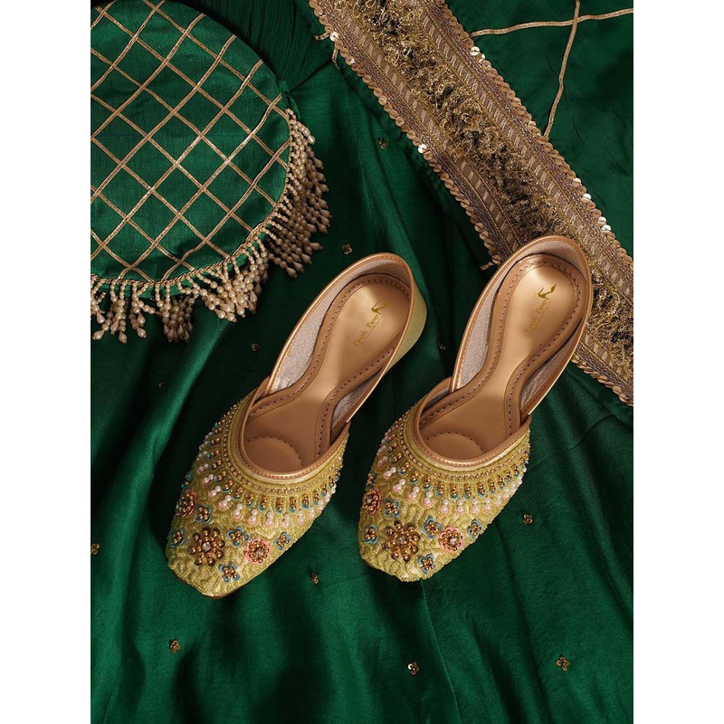 Froh Feet Women Ethnic Slip-On Embroidered Mojaris Flats