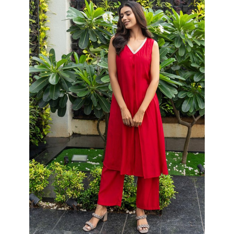 WEAVLLITE V-Neck Sleeveless Straight Kurta With Trouser