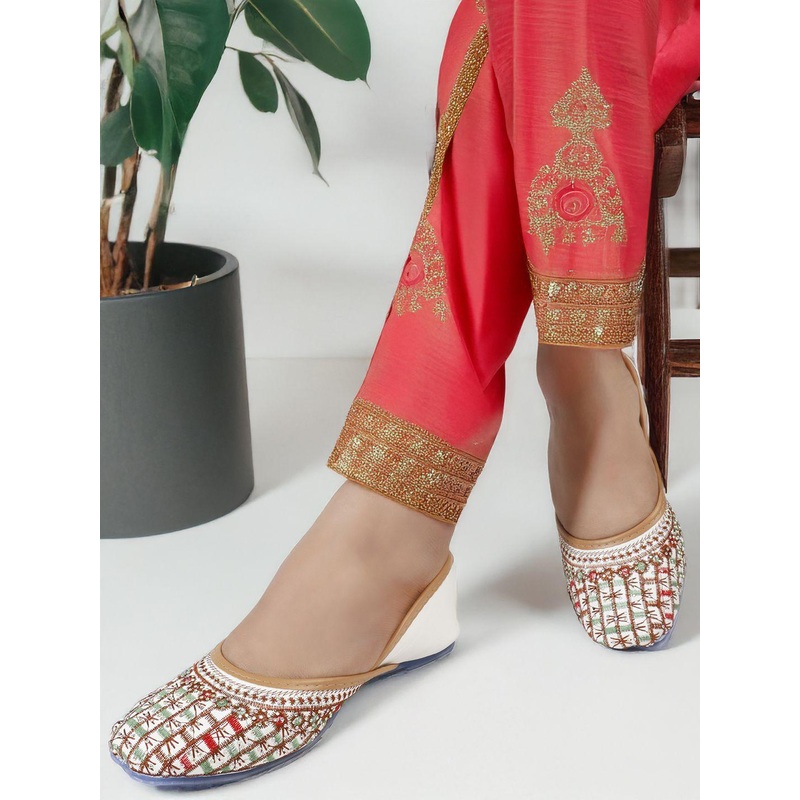 Anouk Women Embroidered & Embellished Round Toe Comfortable Ethnic Mojaris