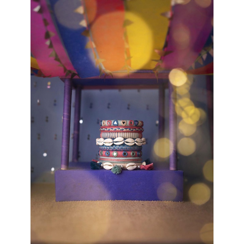 Taasha Craft Set Of 8 Thread & Cowrie Shell Bangles