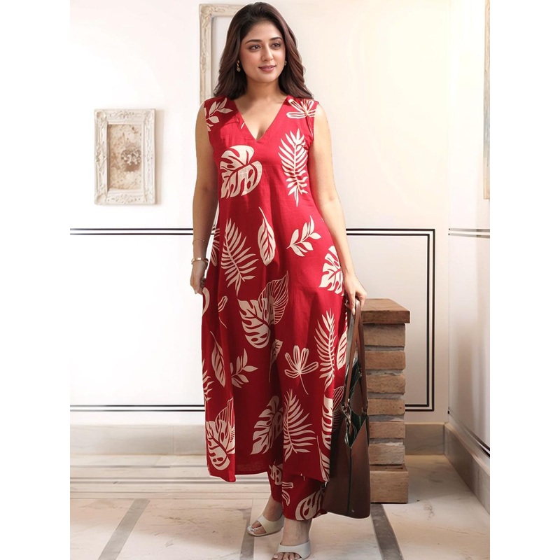 Aaghnya Floral Printed V-Neck A-Line Kurta With Trousers