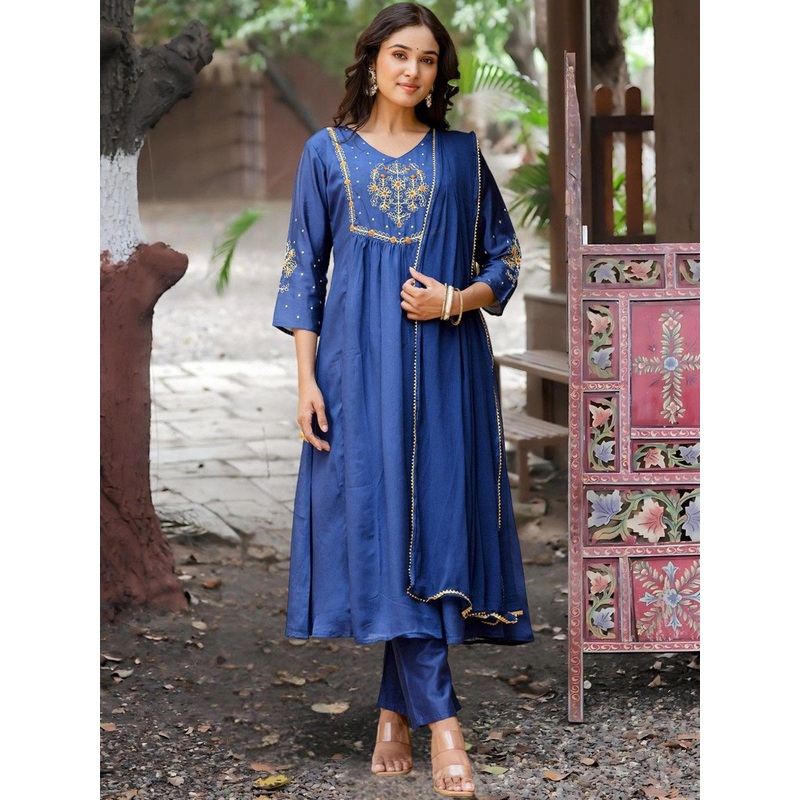 Navlik Women Ethnic Motifs Thread Work Silk Chiffon Kurta with Trousers & With Dupatta