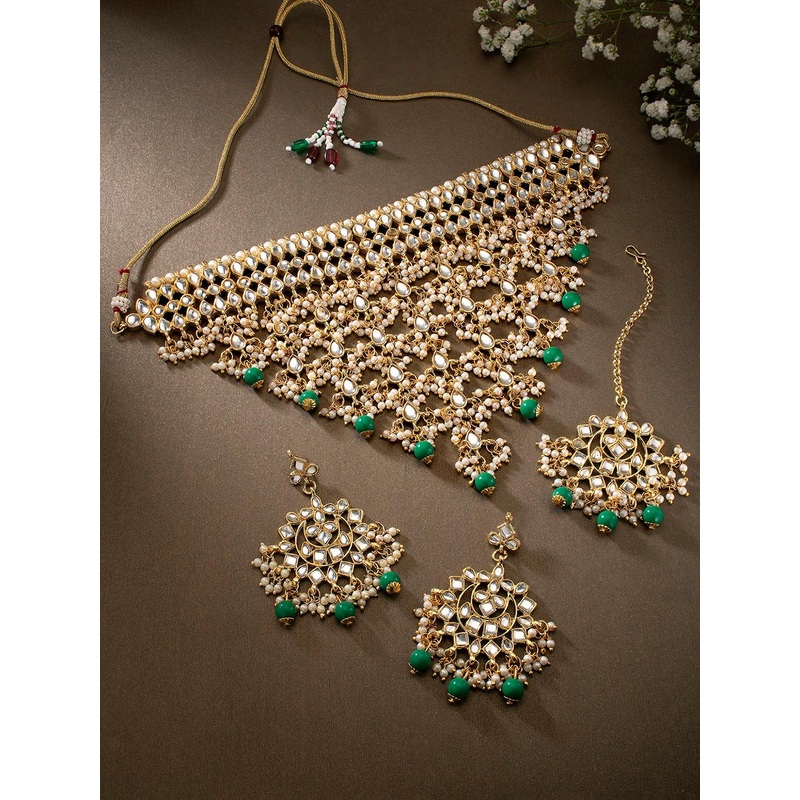 Peora Green & White Gold-Plated Kundan Embellished Handcrafted Jewellery Set
