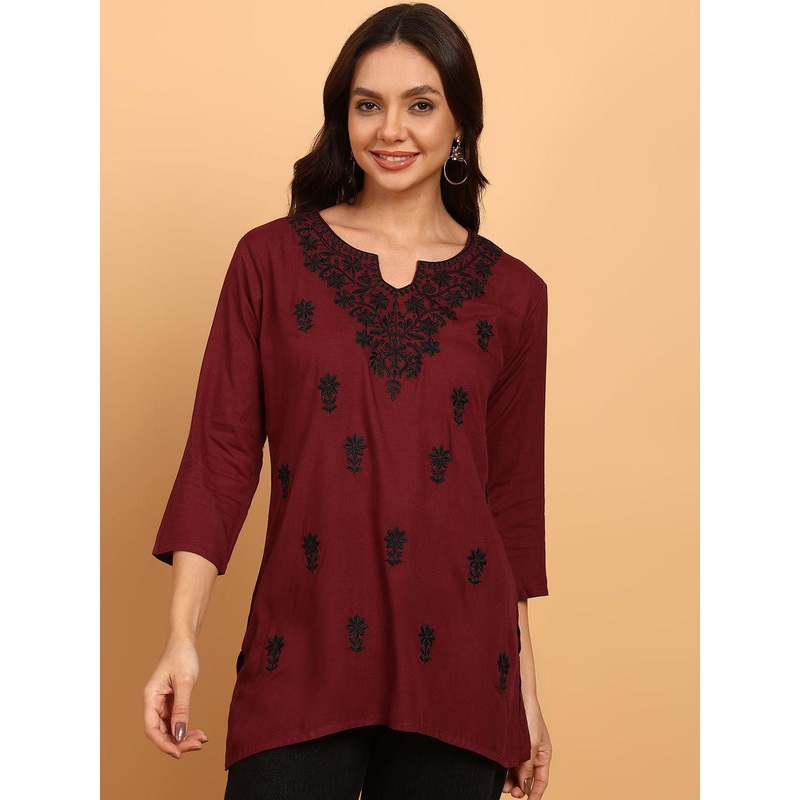 TOP N THREAD Women Floral Embroidered Chikankari Kurti